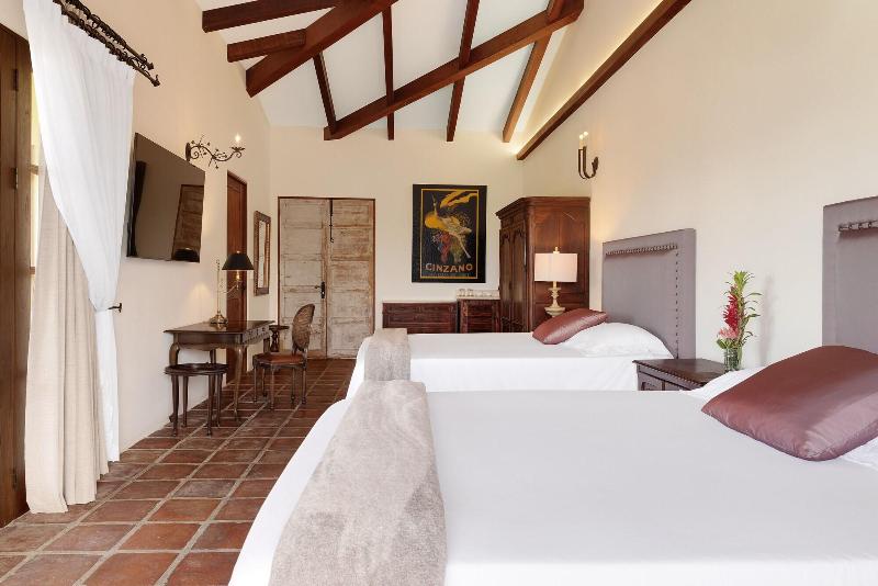 El Lugar image