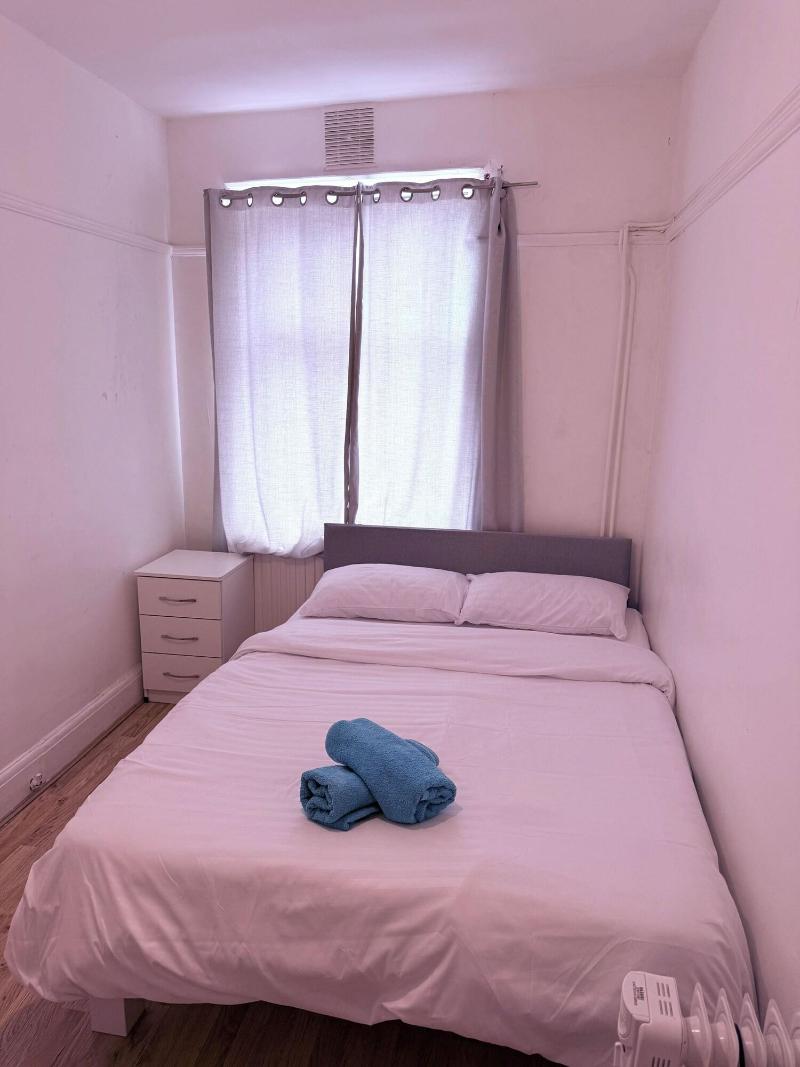 Rahal Hackney image