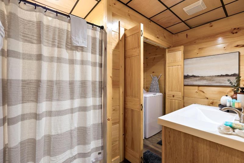 Parkway Paradise W Private Hot Tub — photo 9