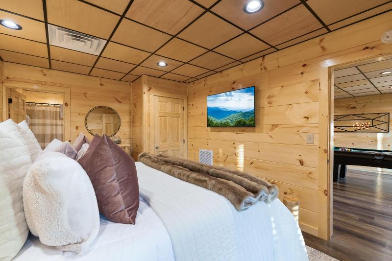 Parkway Paradise W Private Hot Tub — photo 24