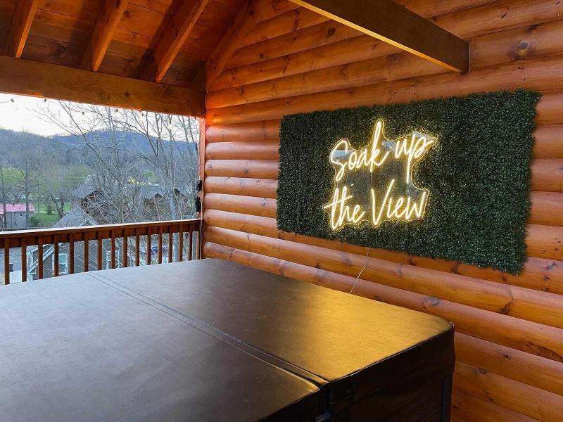 Parkway Paradise W Private Hot Tub — photo 21