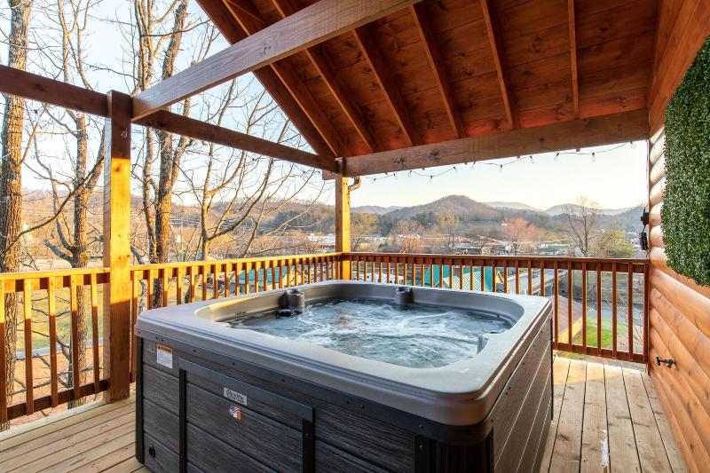 Parkway Paradise W Private Hot Tub — photo 20