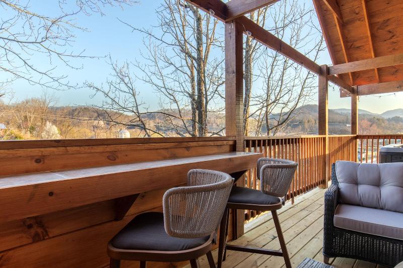 Parkway Paradise W Private Hot Tub — photo 19