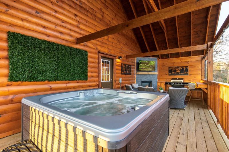 Parkway Paradise W Private Hot Tub — photo 38