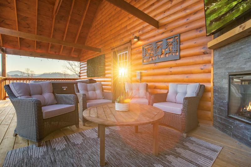 Parkway Paradise W Private Hot Tub — photo 37