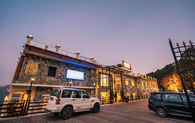 Trideus Chandseena Valley Resort image