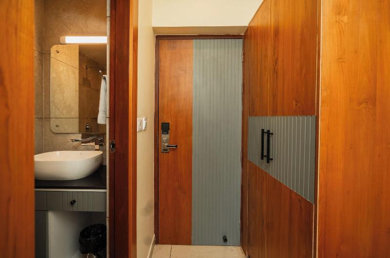 Trideus Chandseena Valley Resort image