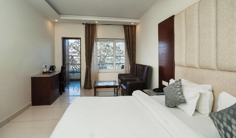 Trideus Chandseena Valley Resort image