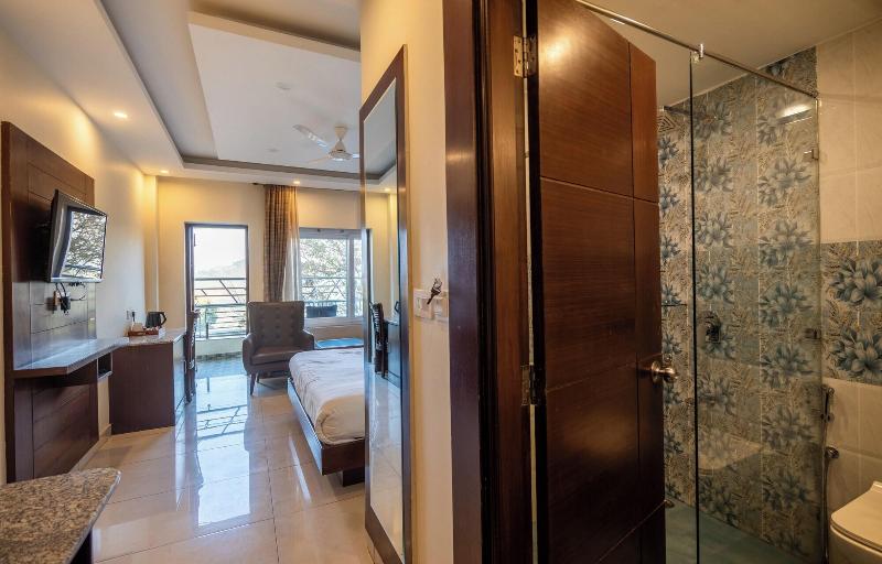 Trideus Chandseena Valley Resort image