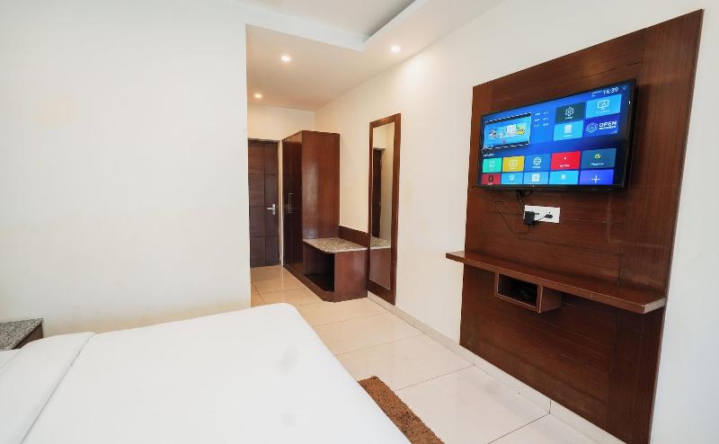 Trideus Chandseena Valley Resort image