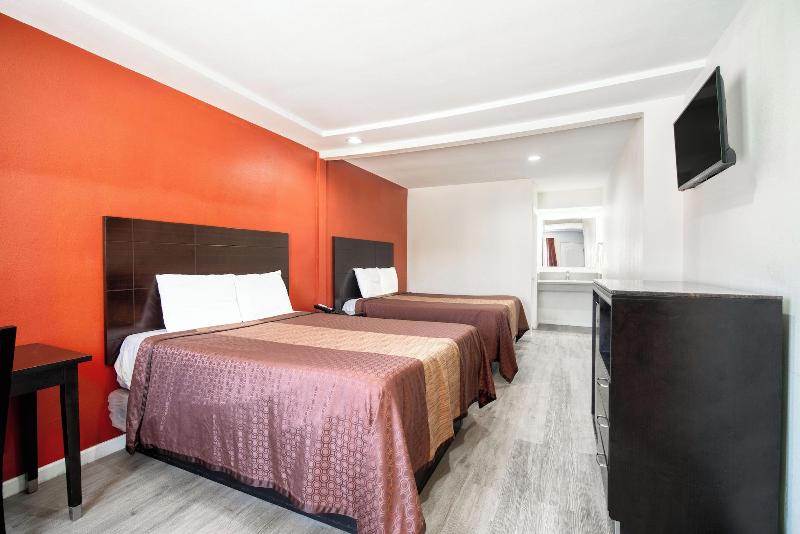 Bell Manor Motel image