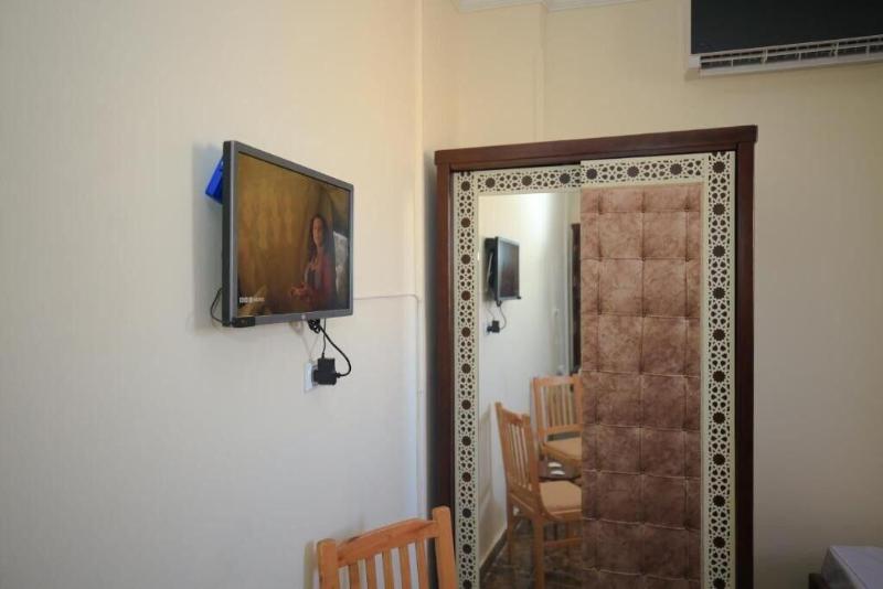 El Khalil Pyramids Inn image