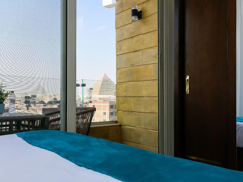 Diamonds Pyramids View Inn image