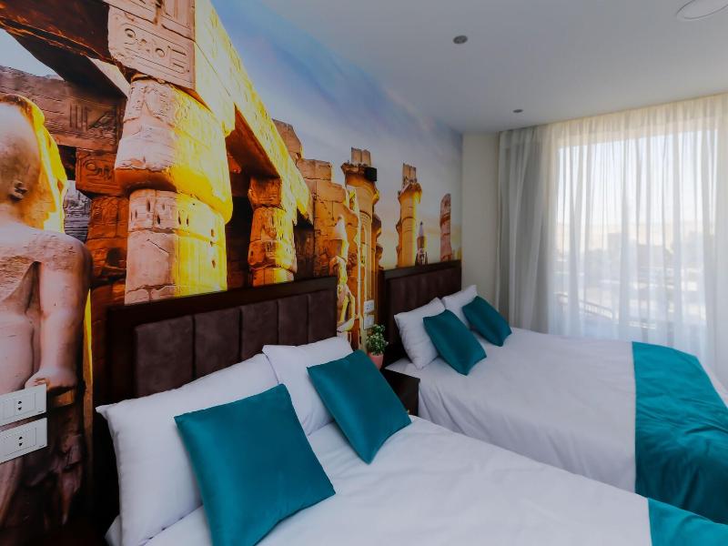 Diamonds Pyramids View Inn image