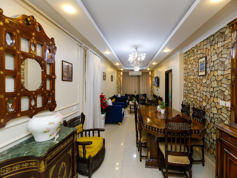 Diamonds Pyramids View Inn image
