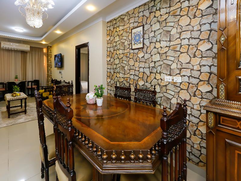 Diamonds Pyramids View Inn image