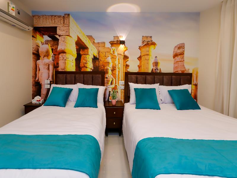 Diamonds Pyramids View Inn image