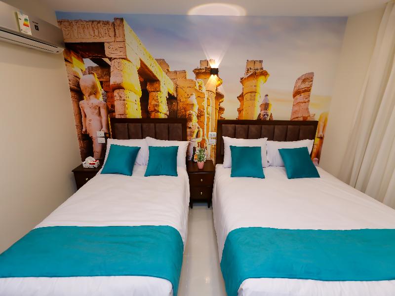 Diamonds Pyramids View Inn image