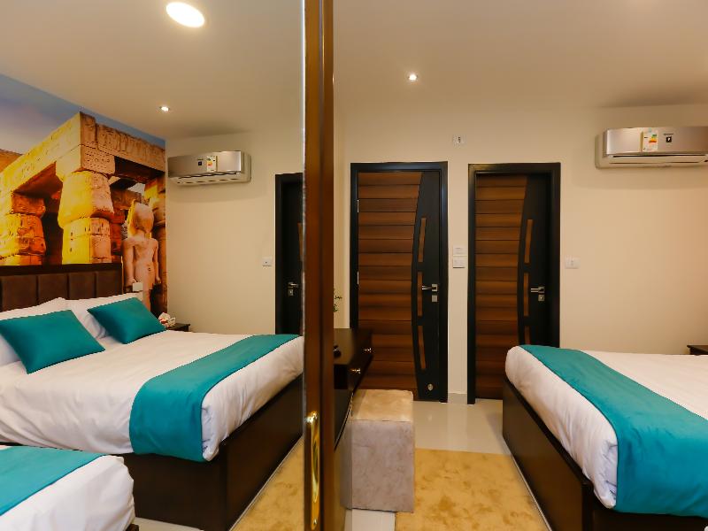 Diamonds Pyramids View Inn image