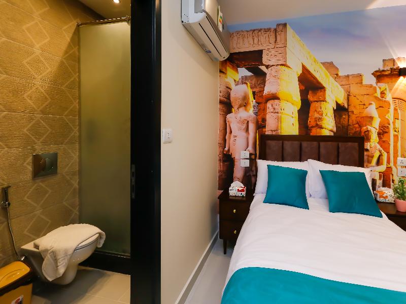 Diamonds Pyramids View Inn image