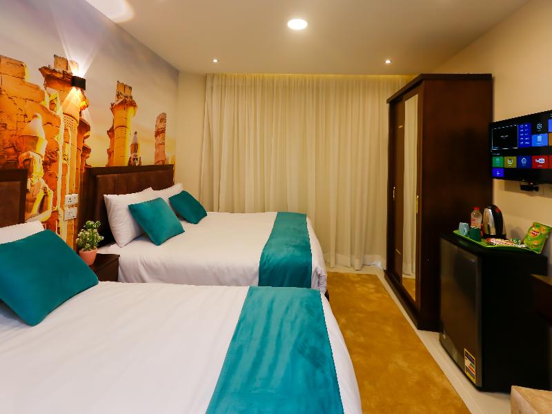 Diamonds Pyramids View Inn image