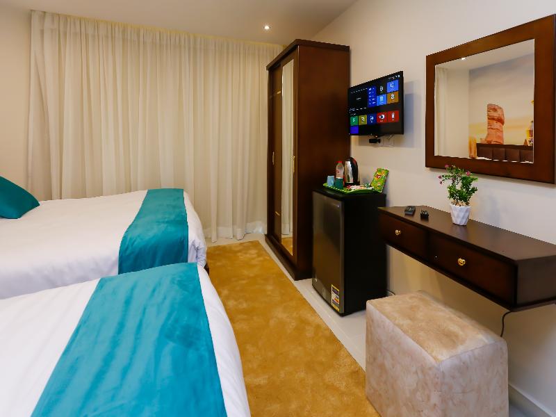 Diamonds Pyramids View Inn image