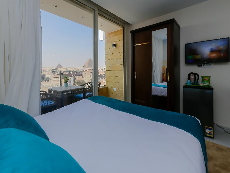 Diamonds Pyramids View Inn image