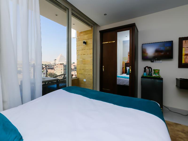 Diamonds Pyramids View Inn image