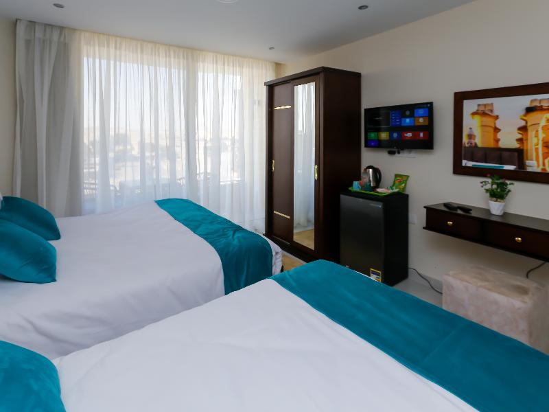 Diamonds Pyramids View Inn image