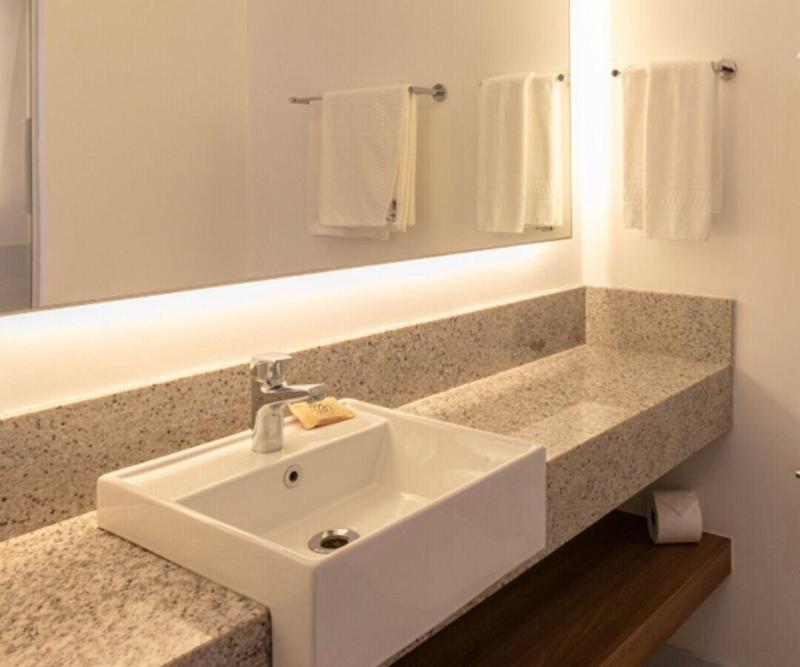 Hotel Monaro Guapora image