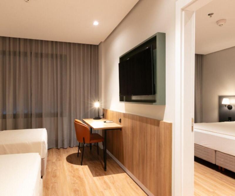 Hotel Monaro Guapora image 9