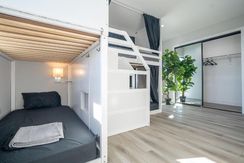 Normandie Hostel image