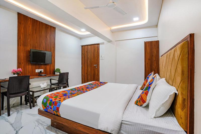 Fabhotel New 7 Star image