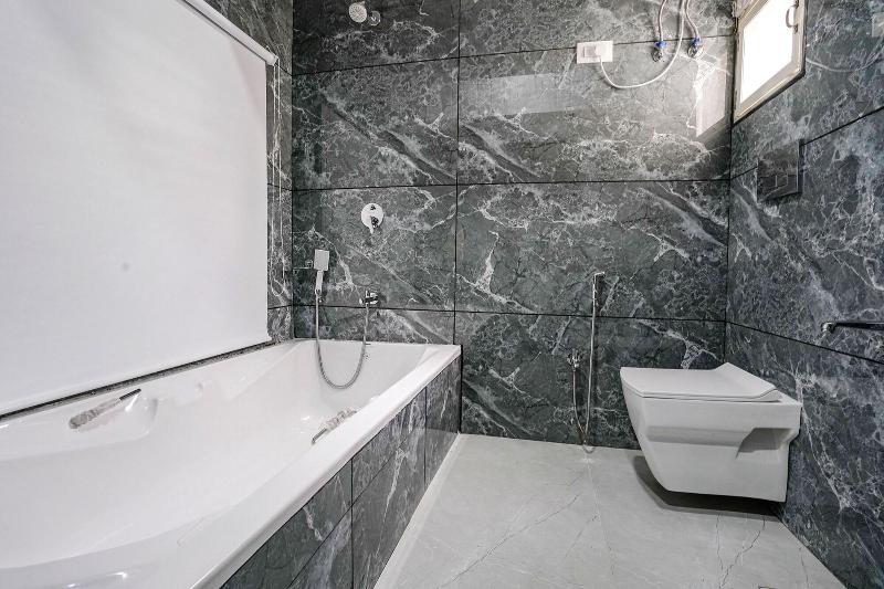 Fabhotel New 7 Star image