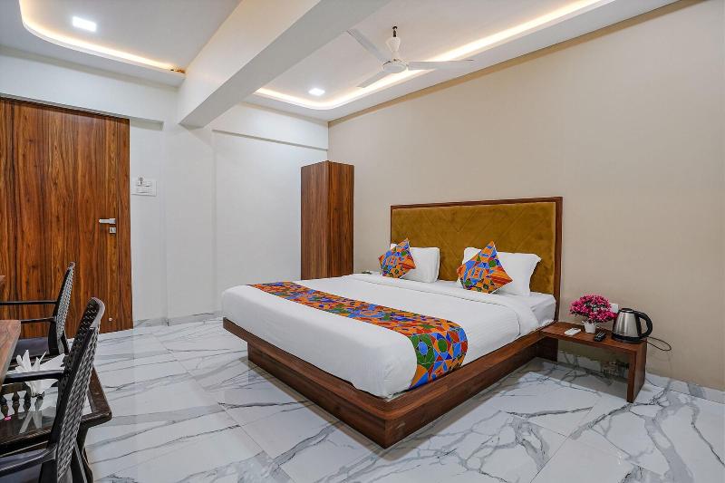 Fabhotel New 7 Star image