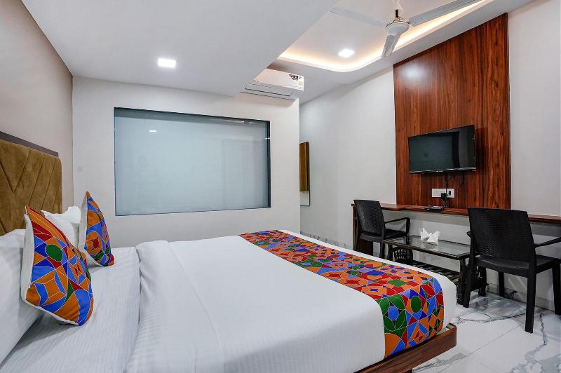 Fabhotel New 7 Star image