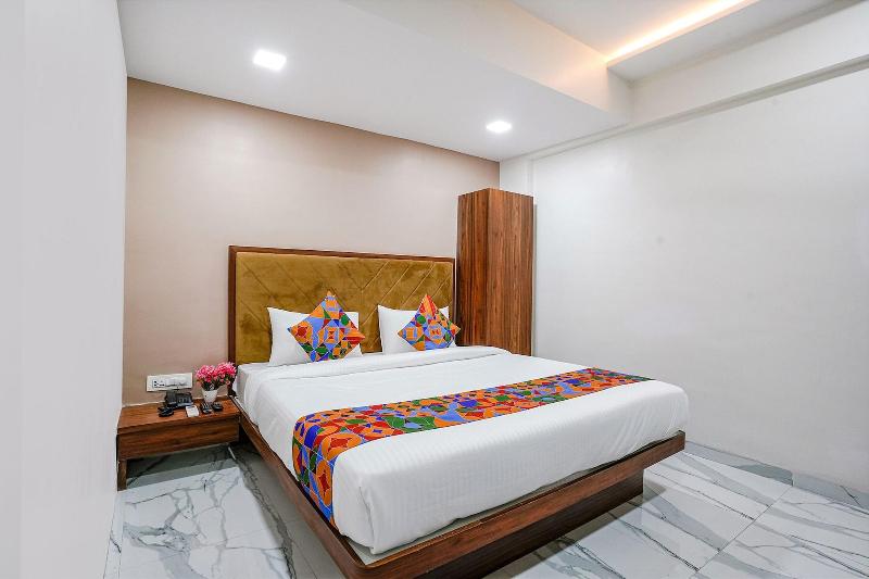 Fabhotel New 7 Star image