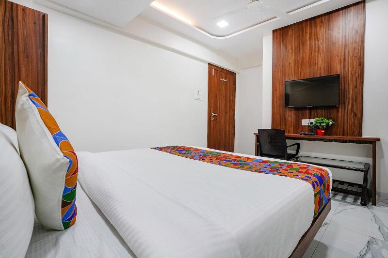 Fabhotel New 7 Star image