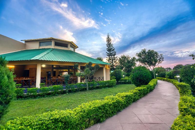Tusk And Roar Corbett Resort image