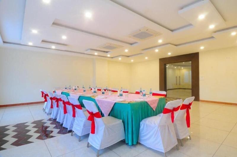 Hotel Royal Vrindaban image