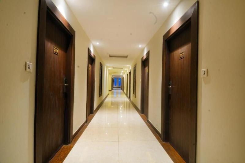 Hotel Royal Vrindaban image