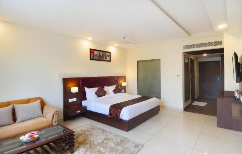 Hotel Royal Vrindaban image