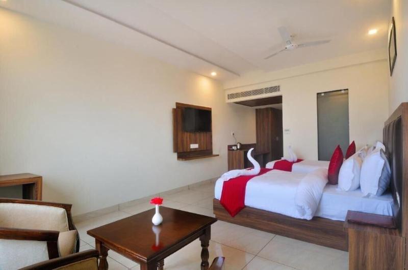 Hotel Royal Vrindaban image