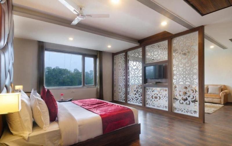 Hotel Royal Vrindaban image