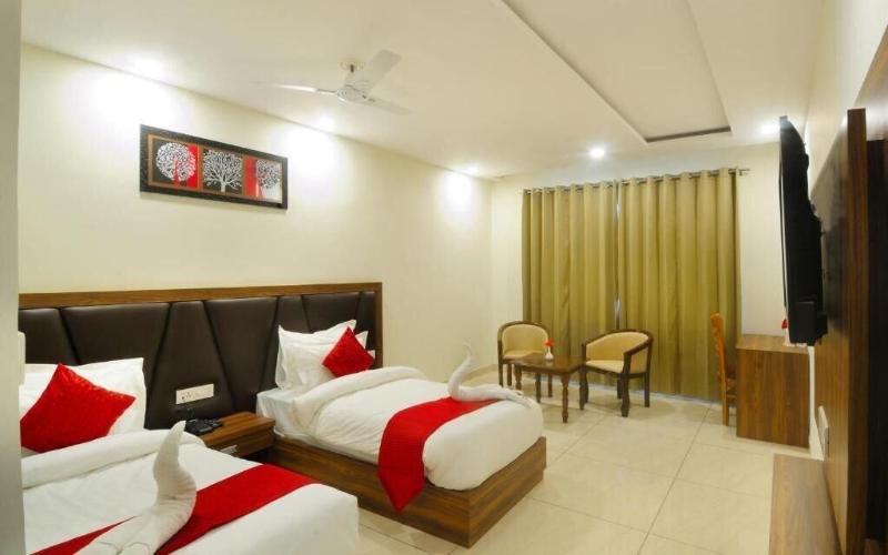 Hotel Royal Vrindaban image