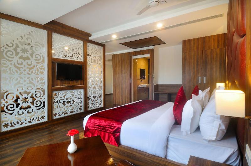 Hotel Royal Vrindaban image