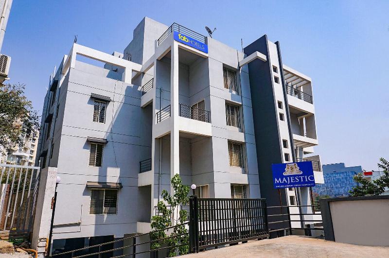 Fabhotel Majestic Luxurious image
