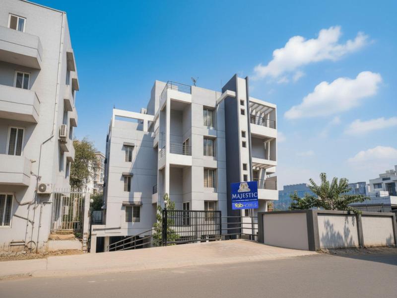 Fabhotel Majestic Luxurious image