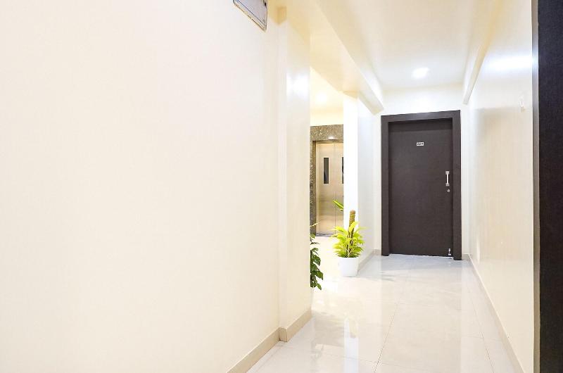 Fabhotel Majestic Luxurious image