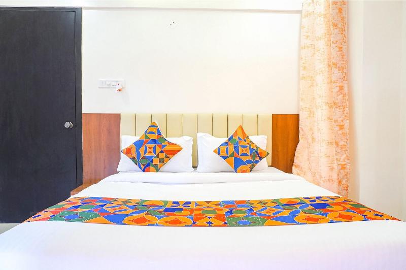 Fabhotel Majestic Luxurious image